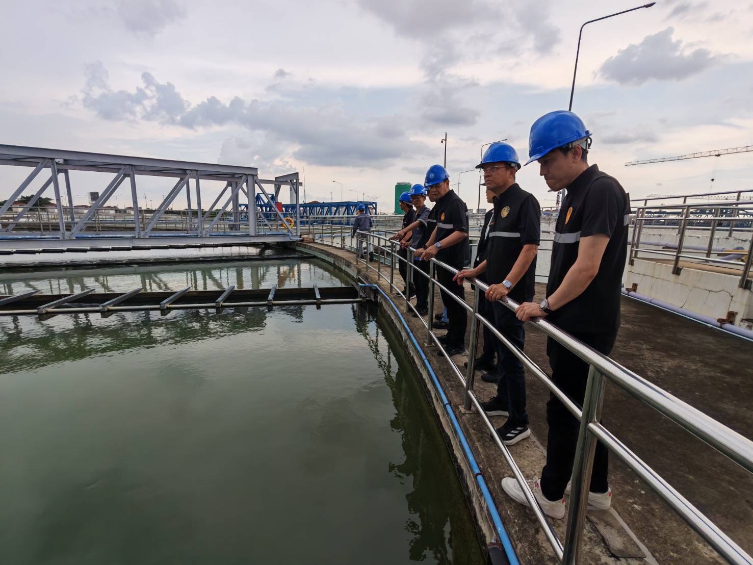 กปน. ติดตามสถานการณ์การผลิตน้ำช่วงฝนตก–น้ำท่วม เพื่อความมั่นใจน้ำประปาสะอาด ปลอดภัย ได้มาตรฐาน